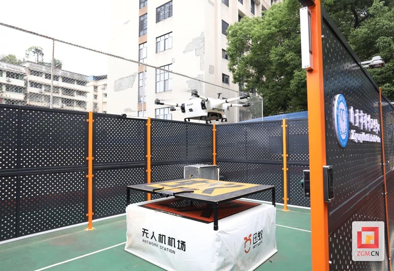 应用场景“落地”低空经济“起飞”自贡开启医疗物资运输“空中速递”时代(图2)