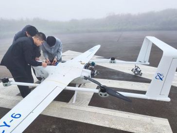 北方长鹰成龙8国际功完成浙江省首条跨海无人机物流航线首飞(图2)