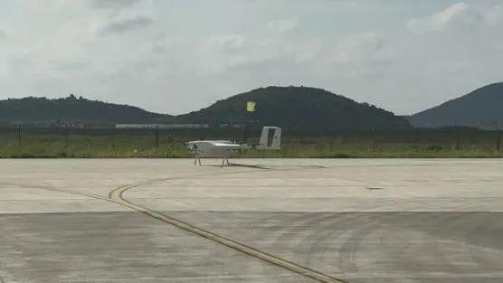 北方长鹰成龙8国际功完成浙江省首条跨海无人机物流航线首飞(图3)