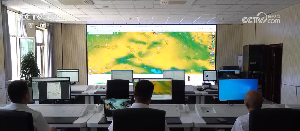 long8“区位+资源禀赋”新疆低空产业前景广阔、蓄势高飞(图1)