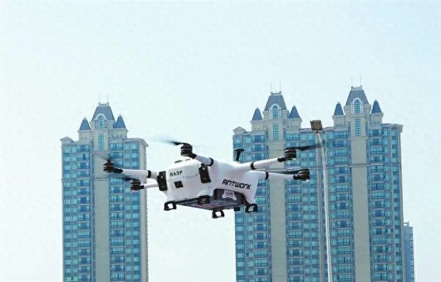 long8郑州、安阳试点无人机物流河南低空经济“起飞”(图1)