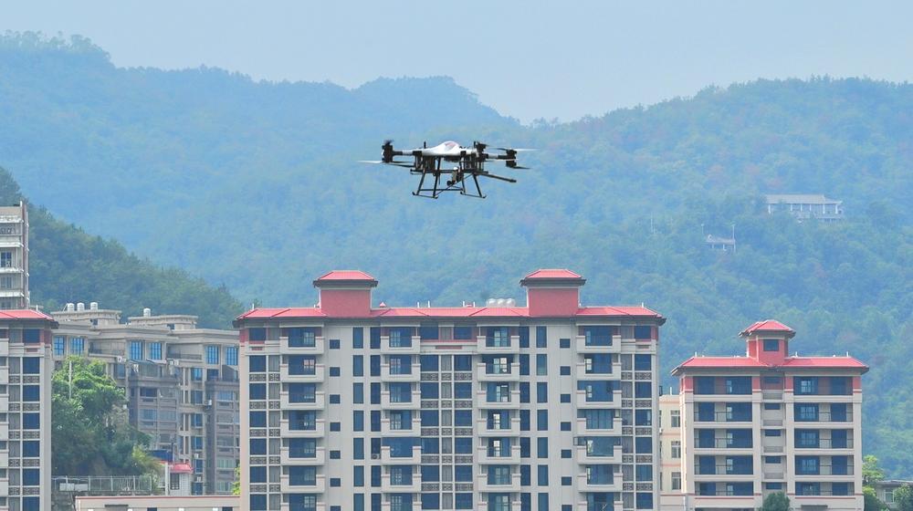 载重50千克！消防无人机在九都试飞成功(图1)