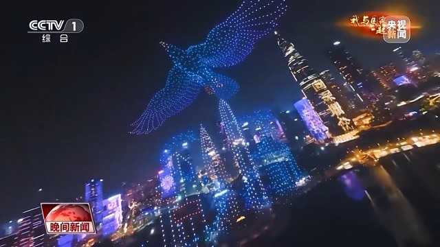以无人机为笔他们在夜空中作画(图10)