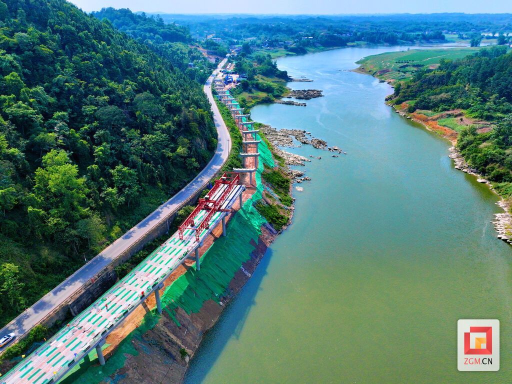 自贡：从内陆腹地到开放前沿一座老工业城市的现代物流革命进行时(图1)