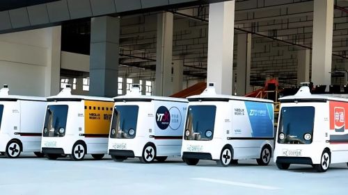 无人货运快递物流驶入快车道龙8国际九识智能市场占有独占鳌头(图4)