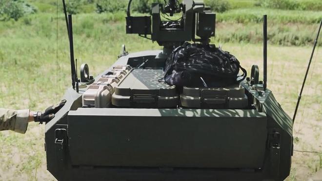 机器骡子：从扛包到开火未来陆战的第三只手？(图4)