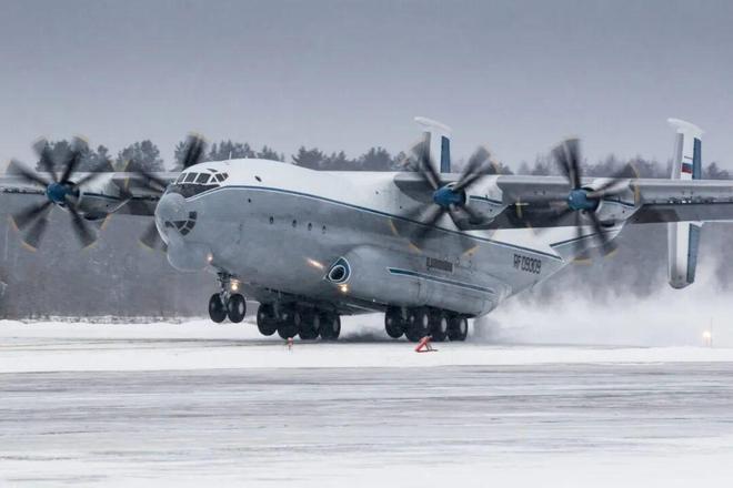 龙8国际安-22在试飞中坠毁世界最大涡桨运输机或彻底告别蓝天(图1)