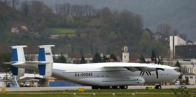 龙8国际安-22在试飞中坠毁世界最大涡桨运输机或彻底告别蓝天(图2)