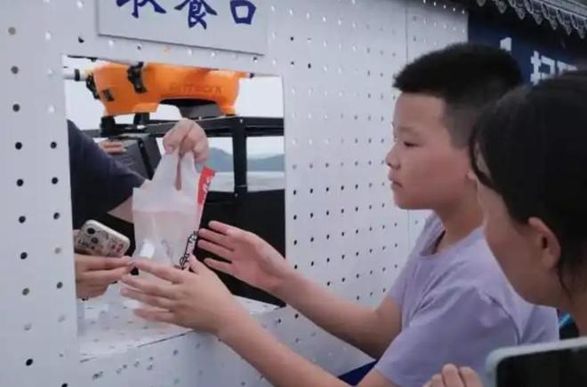 济南越来越“科幻”了(图2)