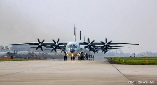 龙8美国即将过节印媒:中国又送出两份“大礼”美军怕什么来什么(图4)