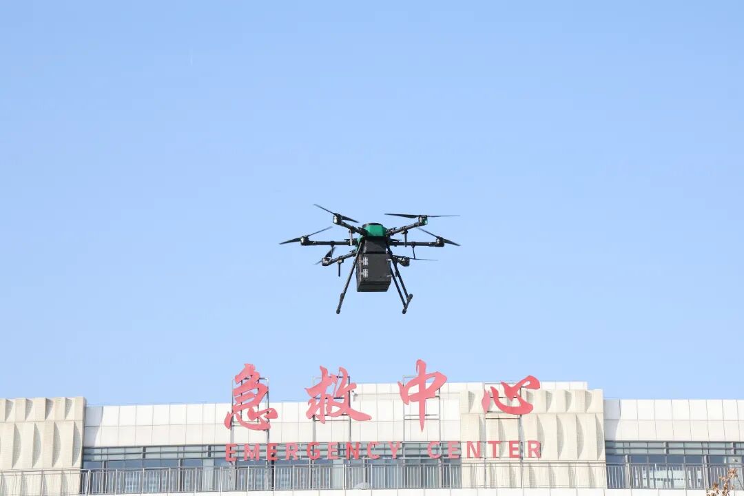 突破时空long8限制!滨州市人民医院无人机医疗配送项目启动运行(图1)