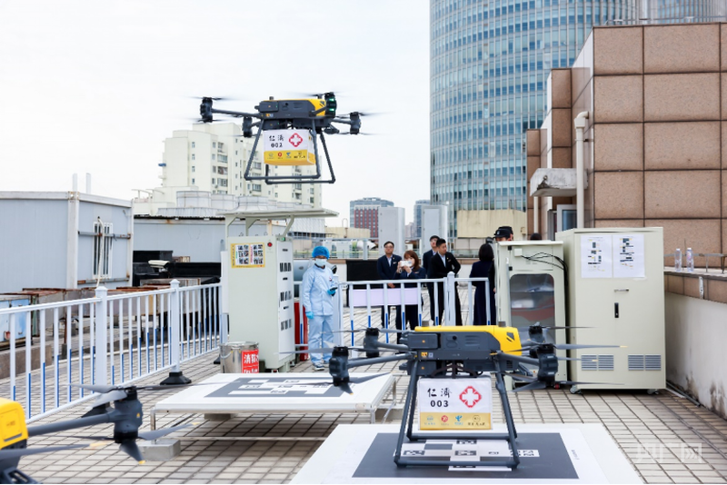上海市内首批常态化低空无人机医疗样本配送航线开通多地医疗物流飞出加速度(图1)