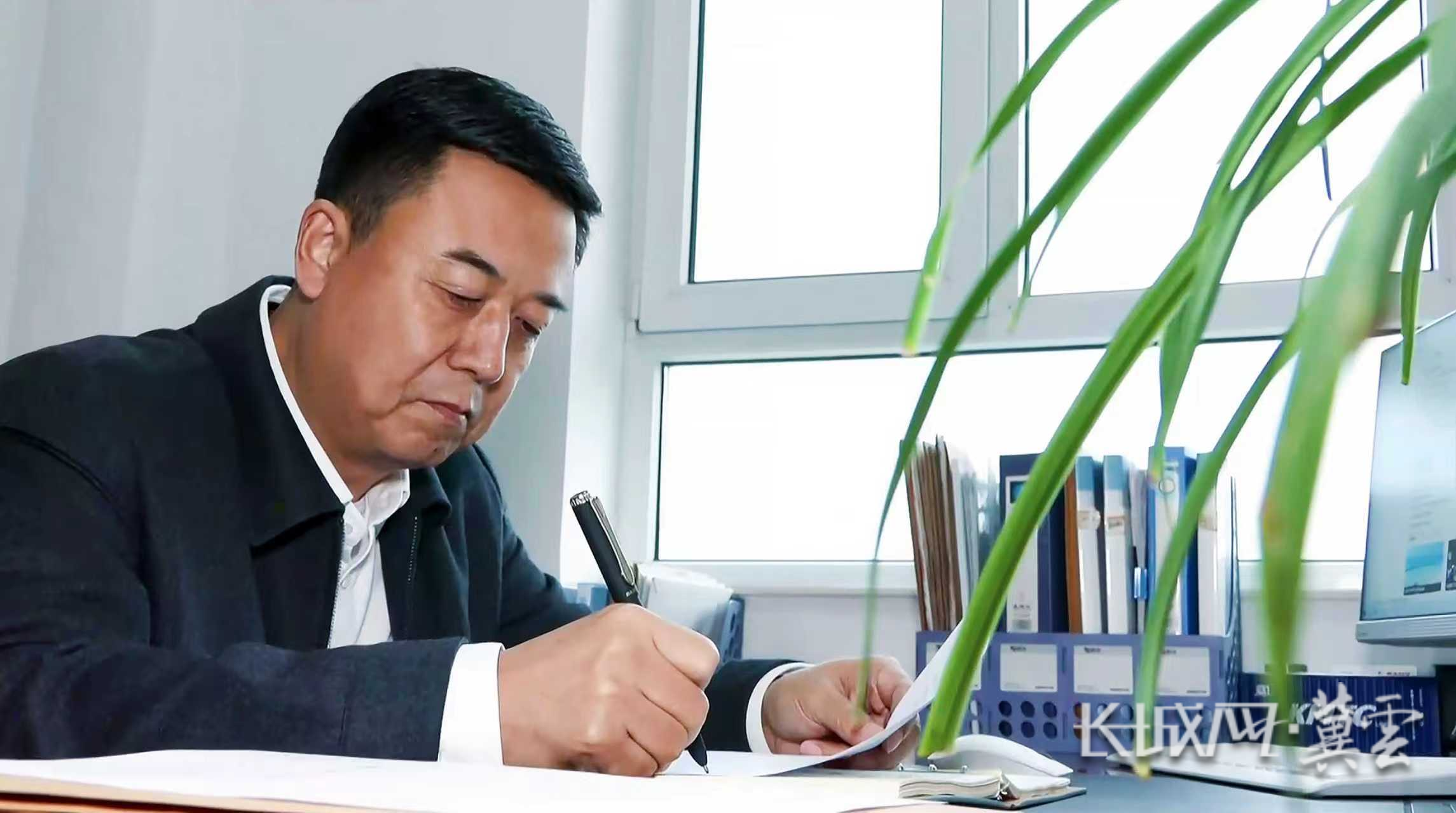 代表委员履职故事丨刘瑞领：驰骋不息助力中欧班列“加速跑”(图1)