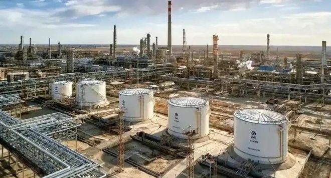 龙8国际哈萨克斯坦逆袭记:从内陆困局到中亚霸主中哈合作的共赢密码(图4)