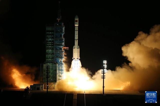 时光相册龙8国际｜70载中国航天箭指苍穹(图17)