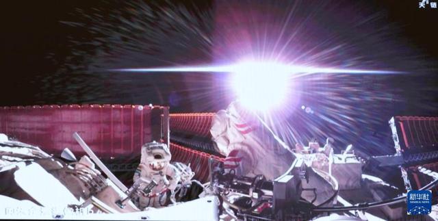 时光相册龙8国际｜70载中国航天箭指苍穹(图34)